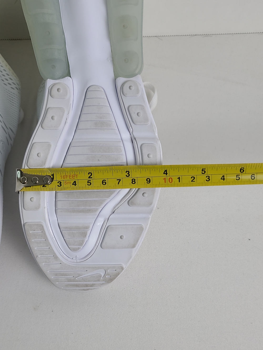 Nike Air 270 Air Max Tennis Shoes Sneakers All White Size 6.5Y - Picture 15 of 15